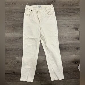 Abercrombie Cream Straight-Leg Jeans. Asymmetrical waist